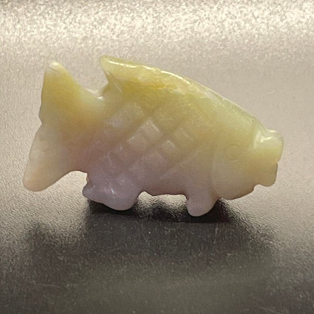 Cute Caribbean Calcite Mini Fish Carving